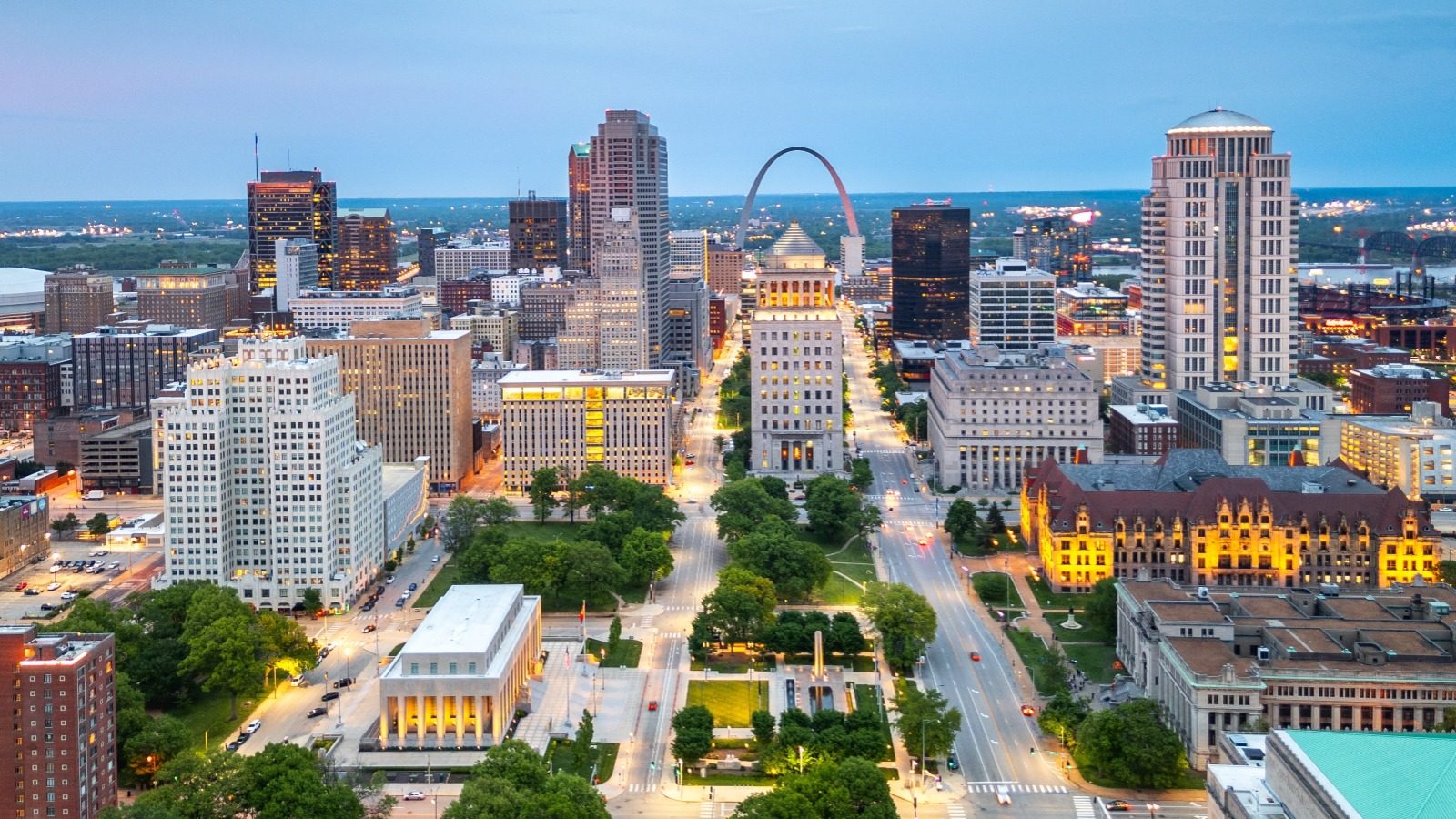 st-louis-cityscape-arch