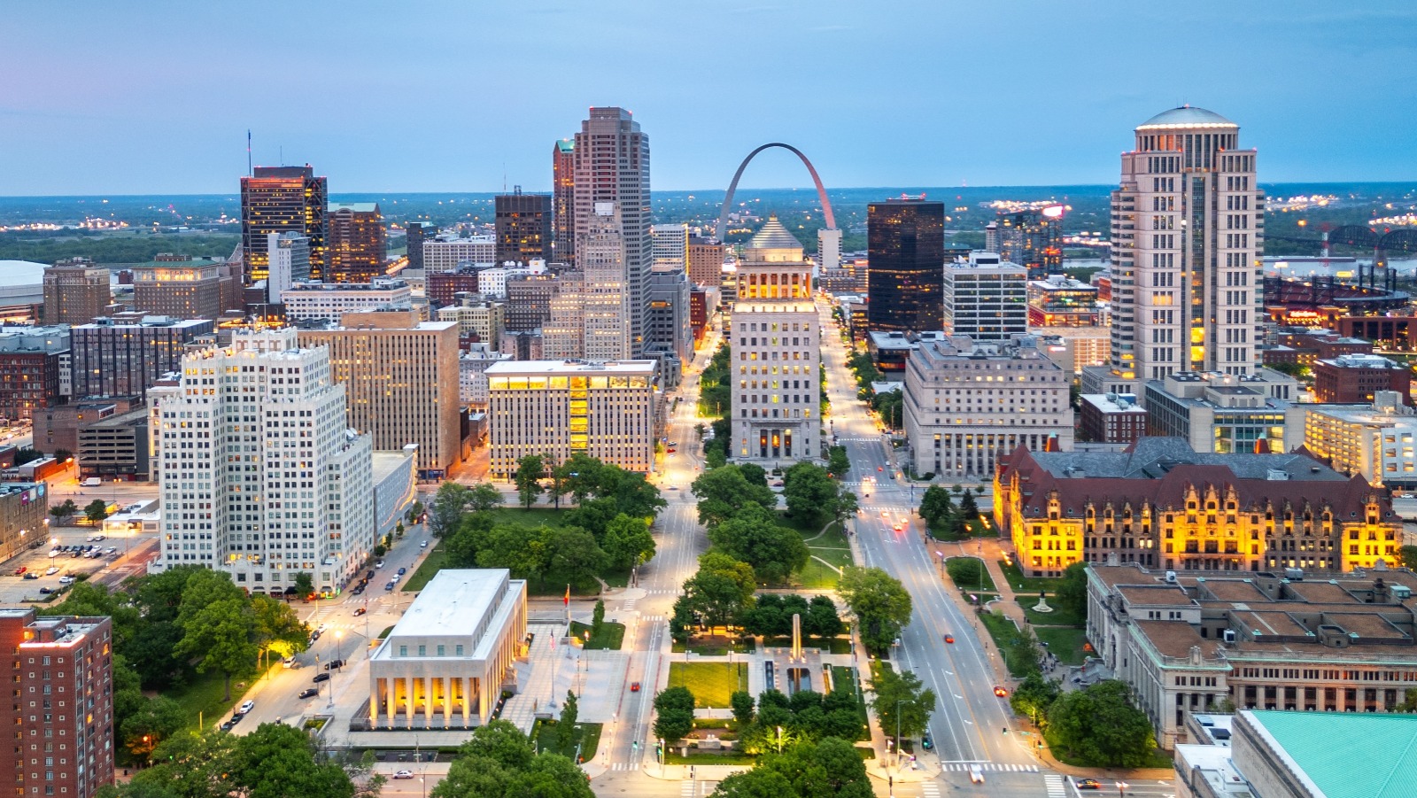st-louis-cityscape-arch
