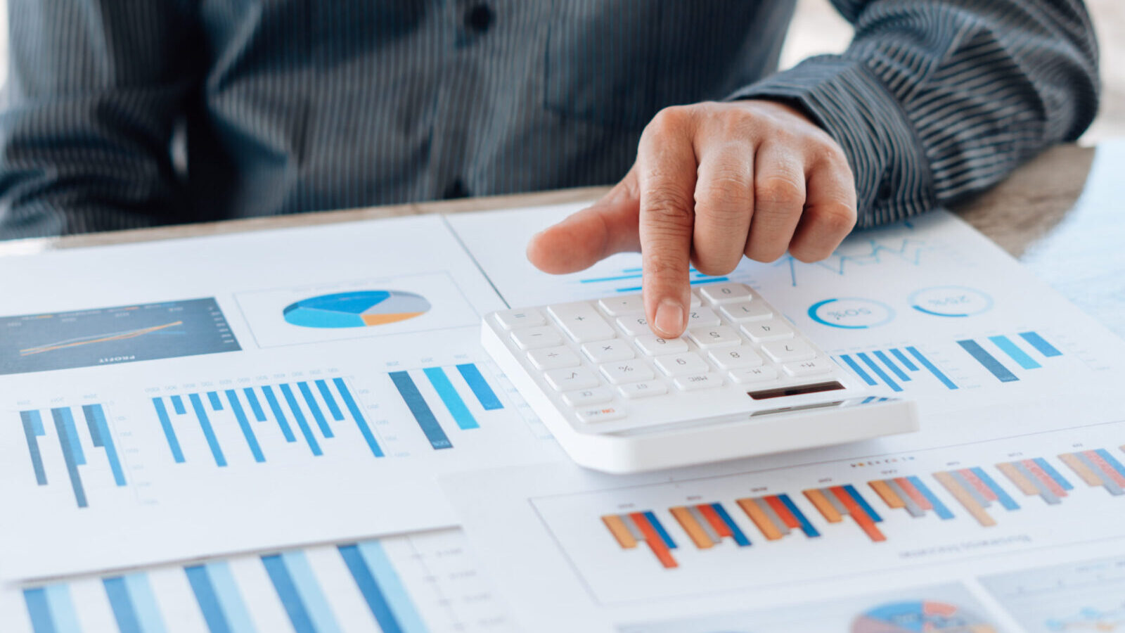 economics charts