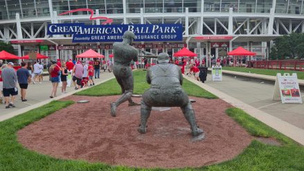 Reds-sports-betting