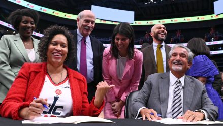 muriel-bowser-ted-leonsis-table