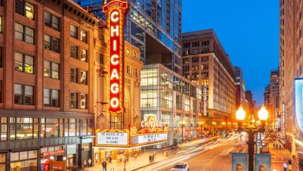 chicago-lighted-marquis-theater