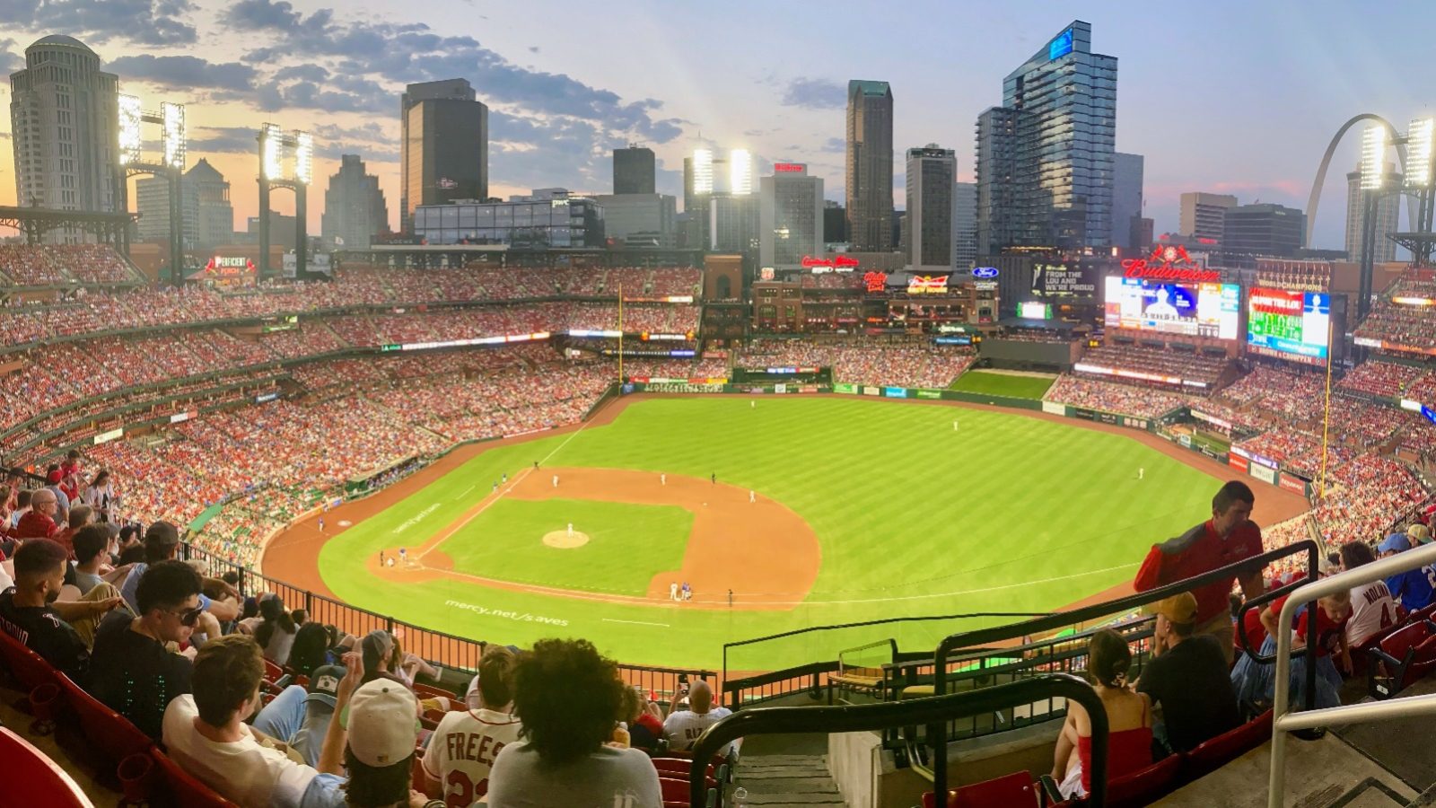busch-stadium-view-city-dusk