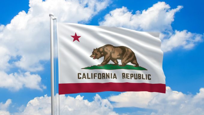 california-republic-flag-sky