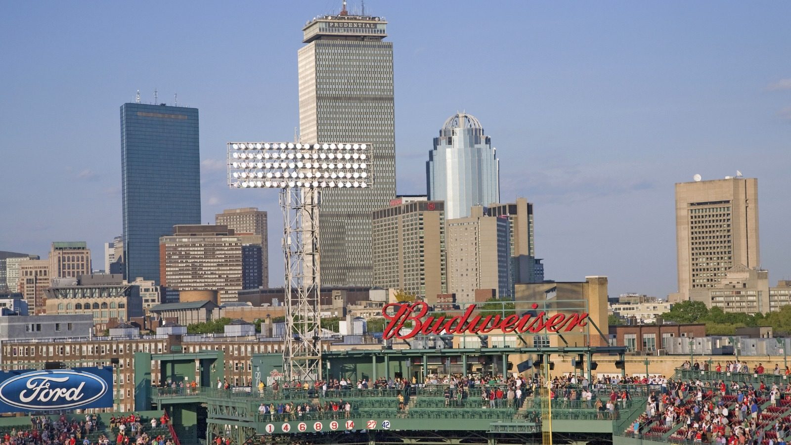 fenway-park-outfield-skyline-background