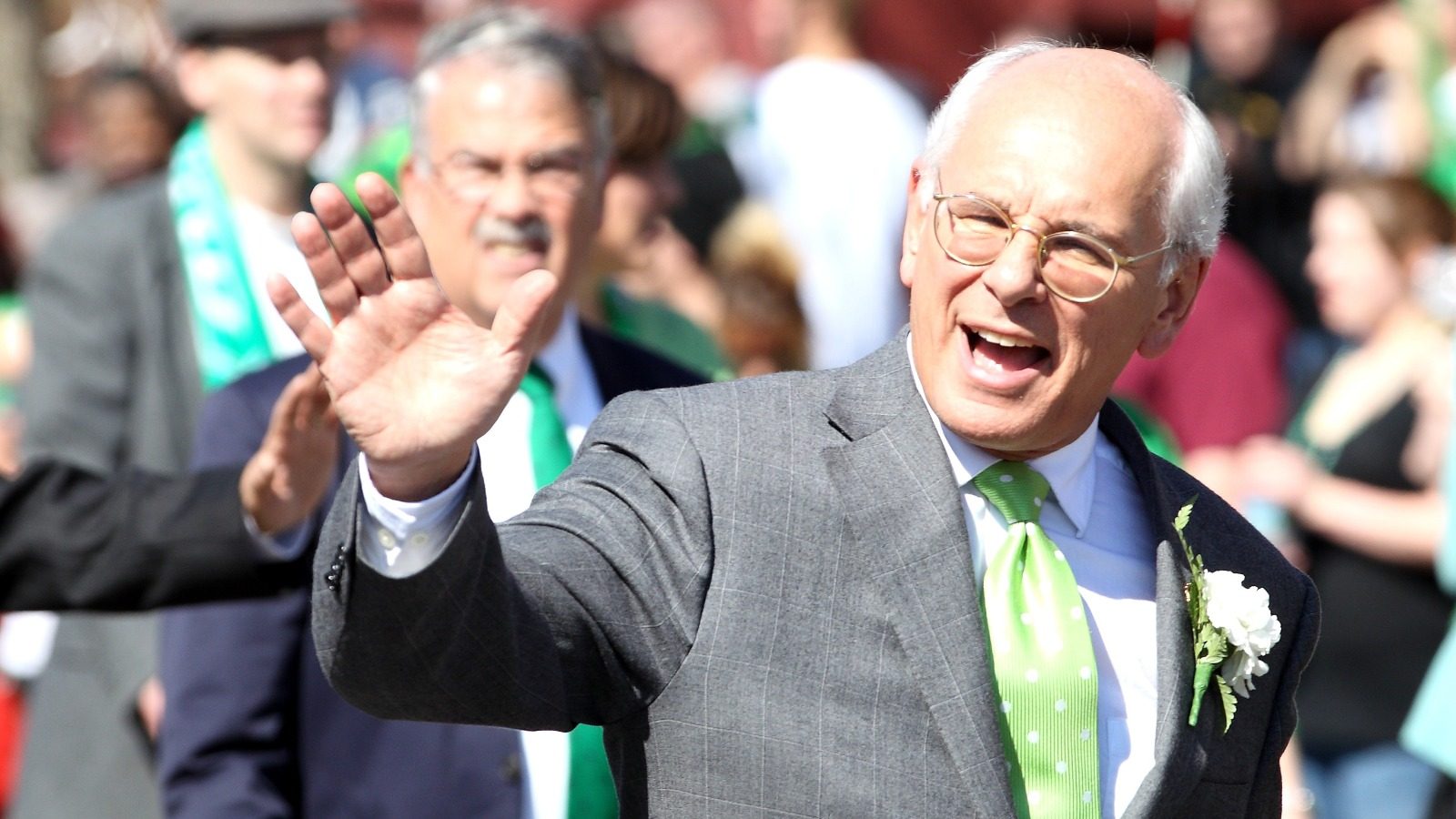 rep-paul-tonko-waving-st-patricks-parade