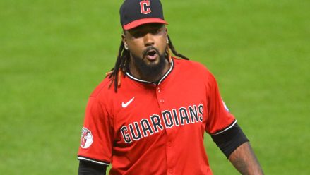 emmanuel-clase-guardians-on-mound