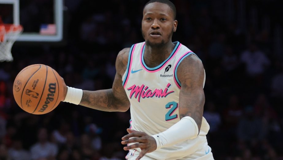 terry-rozier-dribbling-white-uniform