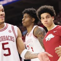 arkansas-razorbacks-darius-acuff-palm-slaps