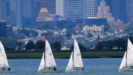 sailboats-charles-river-boston-skyline