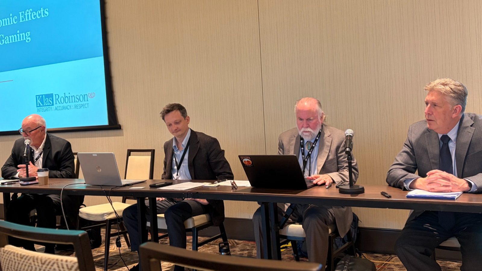 wigc-panelists-illegal-gambling