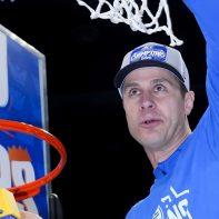 duke-coach-Jon-Scheyer-cuts-net