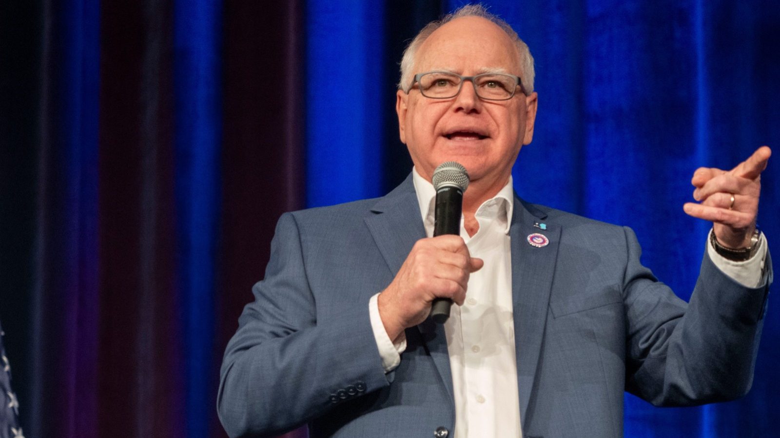 minnesota-gov-tim-walz-speaking
