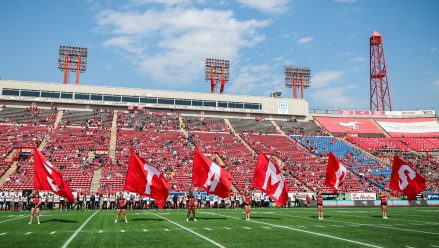 calgary-stampeders-pregame-flags-field