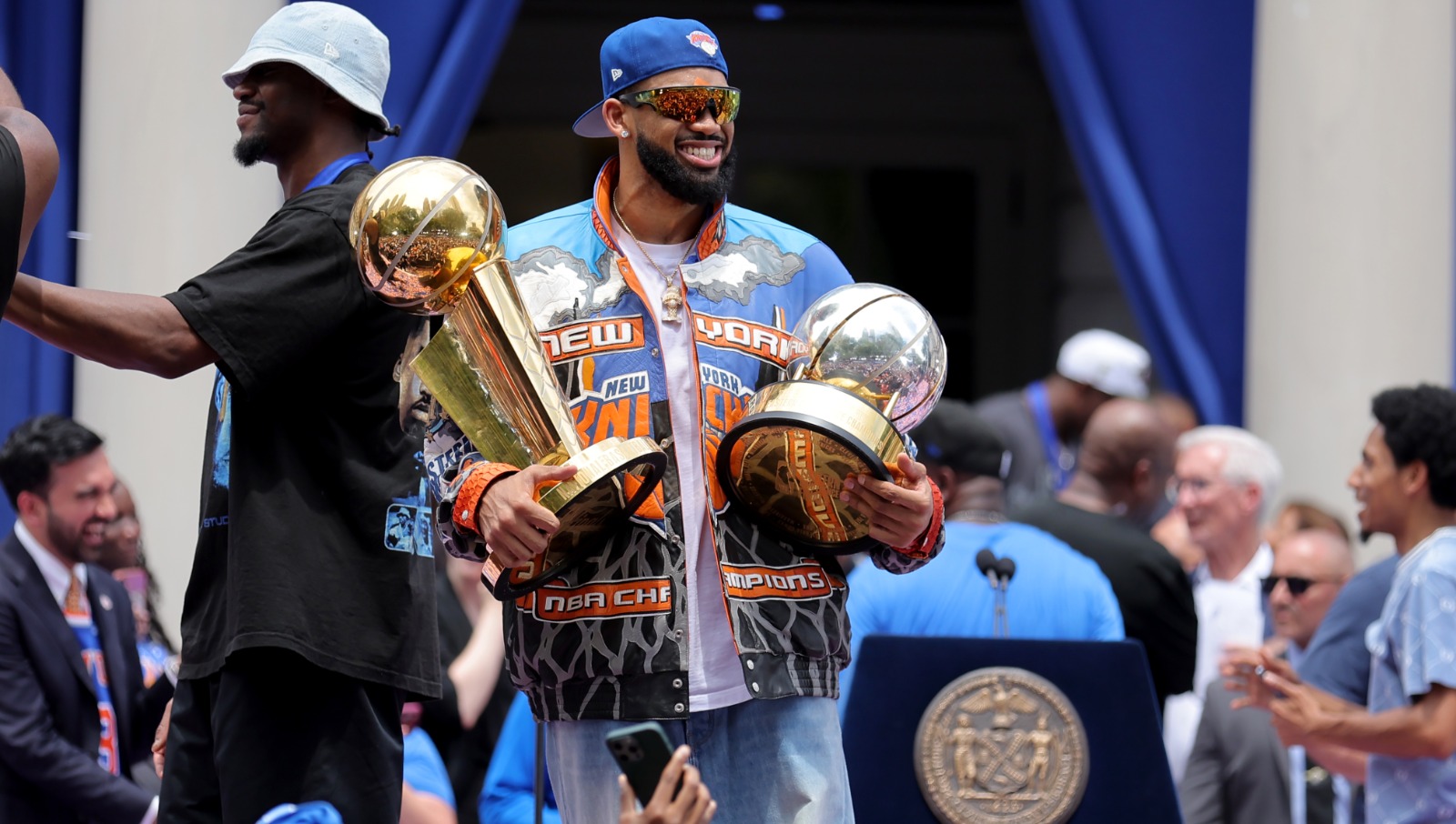 New York Sportsbook Handle Soars In June, Revenue Craters