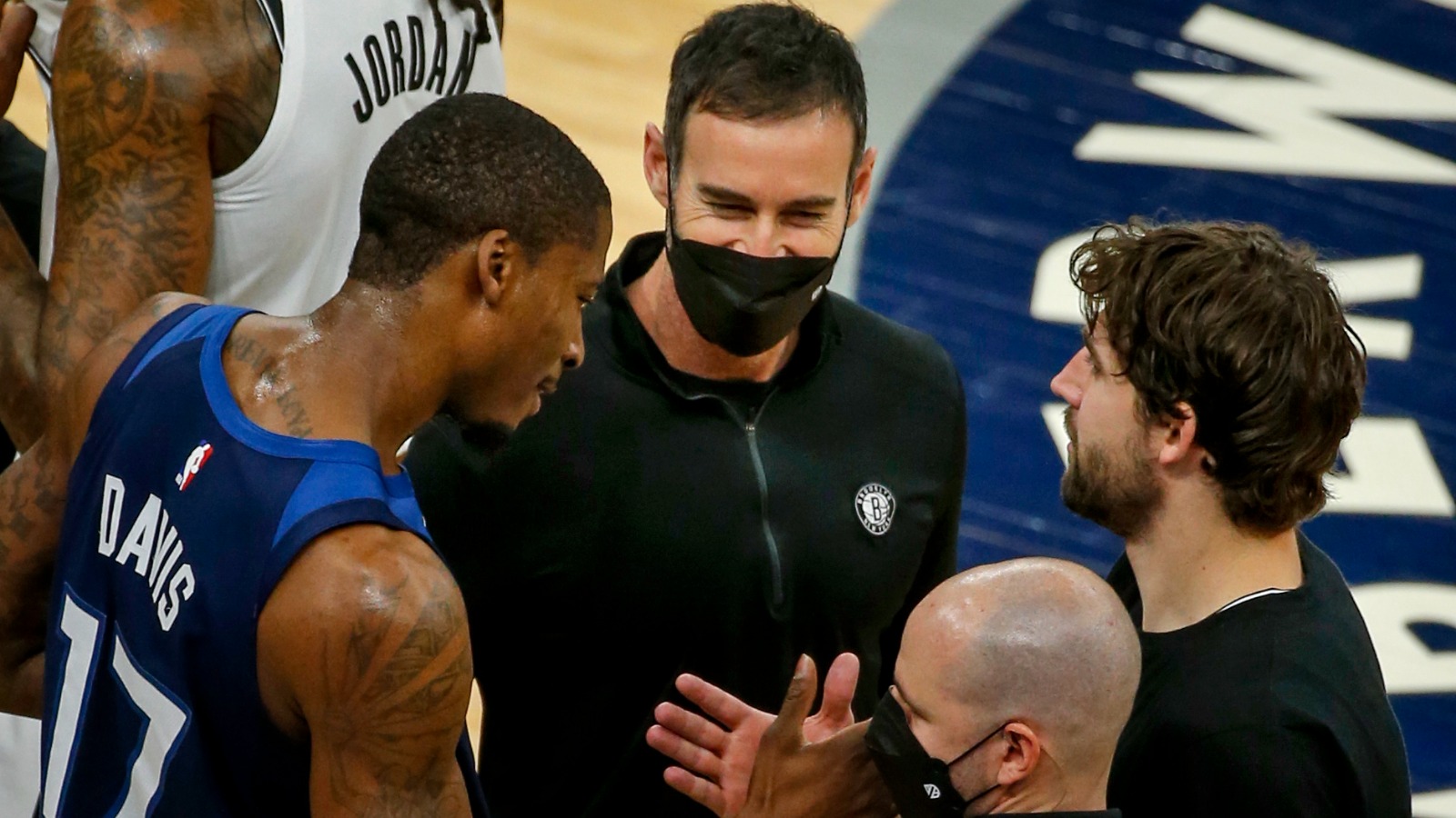 ed-davis-handshake-joe-harris-steve-nash