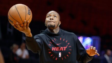 terry-rozier-sweatshirt-basketball-hand