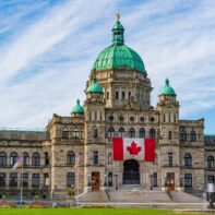 government-building-victoria-canadian-flag