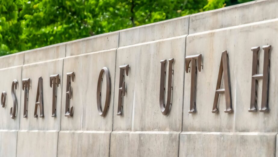 state-of-utah-letters-wall