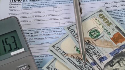 1040-form-calculator-hundred-dollar-bills